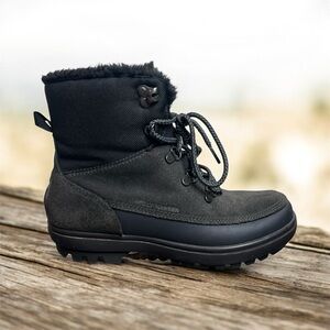 Helly Hansen Women's SIze 7W Black Sorrento Waterproof Winter Snow Boot Lace Up